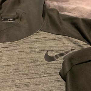 Nike pullover